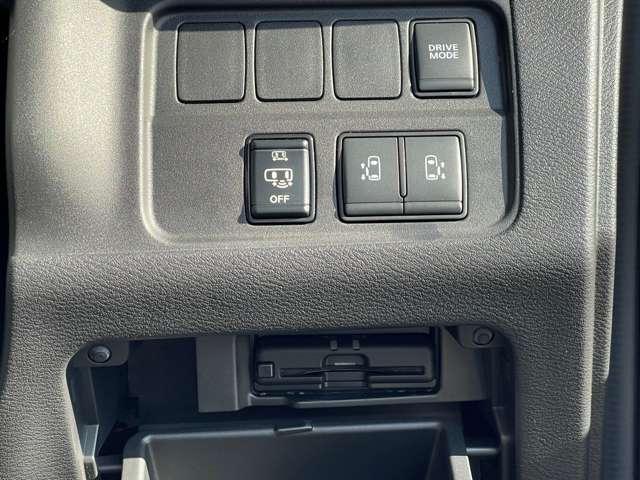 セレナ １．２　ｅ－ＰＯＷＥＲ　ハイウェイスター　Ｖ　後席モニター　ワンオーナー　１オナ　エアバック　ＡＢＳ　パワステ　パワーウィンドウ（13枚目）