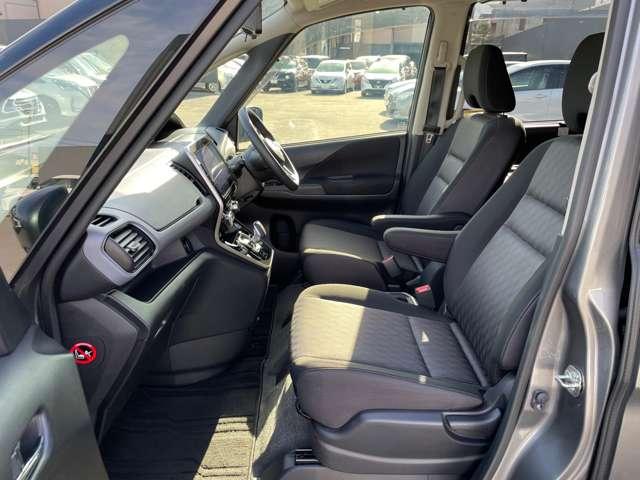 セレナ １．２　ｅ－ＰＯＷＥＲ　ハイウェイスター　Ｖ　後席モニター　ワンオーナー　１オナ　エアバック　ＡＢＳ　パワステ　パワーウィンドウ（15枚目）