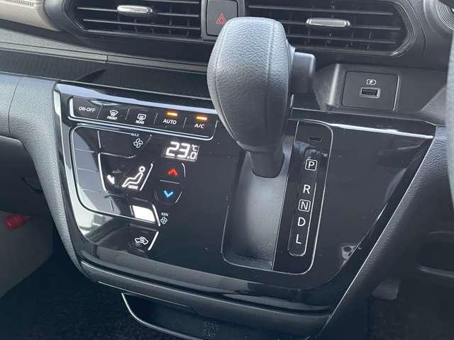 デイズ ６６０　Ｘ　ワンオーナー　アラウンドビュー　フルオートエアコン　運転席エアバック　ＰＳ　アルミホイール　ＡＢＳ　パワーウィンドウ（8枚目）