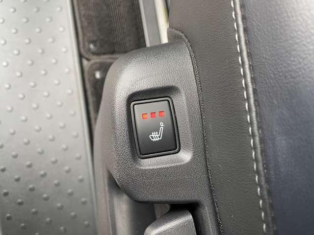 セレナ 1.4 e-POWER ルキシオン ワンオーナー 前後ドライブレコーダー インテリジェントエマージェンシーブレーキ アラウンドビュー LEDヘッドランプ ドライブレコーダー LDP ワンオーナー バックモニター パーキングアシスト ETC アルミホイール オートエアコン(16枚目)