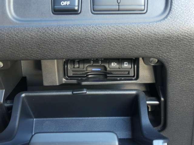 2.0 X Vセレクション メモリーナビ クルコン ETC アラビュー エマブレ ドラレコ ワンオナ Bカメラ スマートキー 盗難防止システム 車線逸脱 LEDライト(10枚目)
