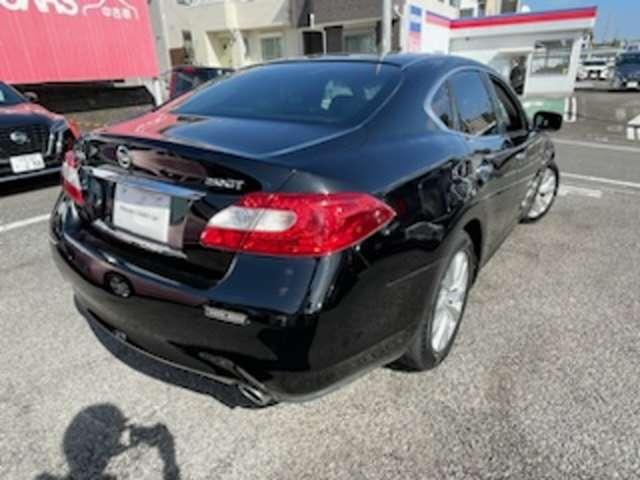 フーガ ２．５　２５０ＧＴ　Ａパッケージ　サイド・バックモニター　Ｂカメラ　ナビ　クルーズコントロール　アルミホイール　ＥＴＣ　オートエアコン　運転席エアバッグ　パワーステアリング　ＡＢＳ　ＨＤＤナビ　カーテンエアバック　助手席エアバッグ　パワーウィンドウ　Ｓカメラ（2枚目）