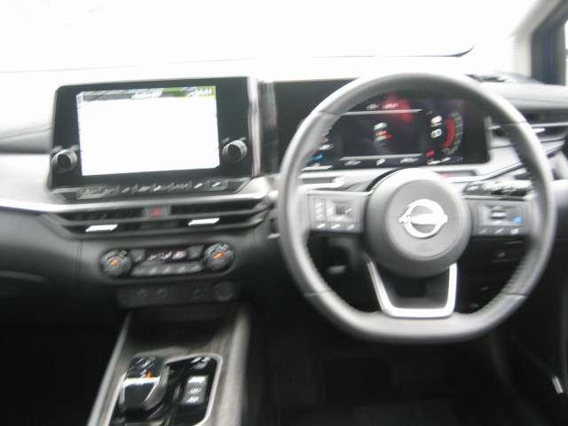 オーラ 1.2 G プロパイロット 屋根黒 ボーズサウンド 自動(被害軽減)ブレーキ 試乗車アップ LED LKA サイドカメラ ETC カーテンエアバッグ イモビライザー アルミホイール インテリジェントキー パワーウィンドウ ワンオーナー メモリーナビ(3枚目)