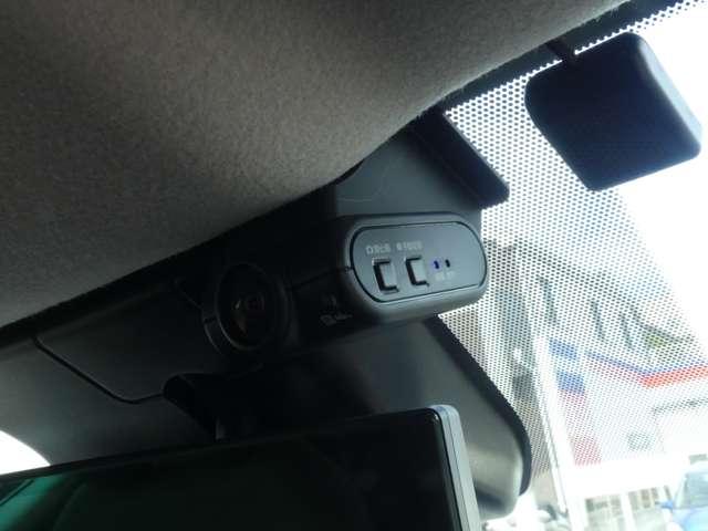 ノート 1.2 X ディスプレーオーディオ 衝突被害軽減ブレ-キ 全方位カメラ ETC付 LEDヘッドライト レーンアシスト インテリジェントキー ワンオーナー ドラレコ アイドリングストップ 整備記録簿 盗難防止システム パワーウィンドウ(7枚目)