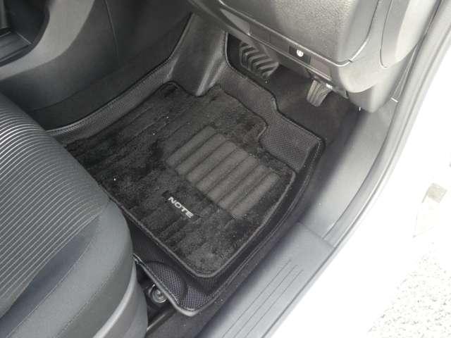 ノート 1.2 X ディスプレーオーディオ 衝突被害軽減ブレ-キ 全方位カメラ ETC付 LEDヘッドライト レーンアシスト インテリジェントキー ワンオーナー ドラレコ アイドリングストップ 整備記録簿 盗難防止システム パワーウィンドウ(14枚目)