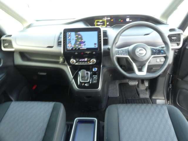 セレナ 1.2 e-POWER ハイウェイスター V ツインモニター プロパイロット 360°カメラ エマジェンシーブレーキ 1オナ スマキー LED レーンアシスト 点検記録簿付 ETC ドラレコ Aストップ イモビ フルオートエアコン アルミホイール エアバック キーフリー ABS(3枚目)