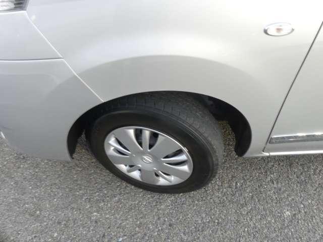 ＮＶ２００バネットワゴン １．６　１６Ｘ－３Ｒ　三列シート７人乗りメモリーナビバックモニ　パワステ　パワーウインドウ　ワンセグ　点検記録簿　１オーナー　インテリジェントキー　ＡＣ　バックカメラ　エアバッグ　Ｗエアバック　ＡＢＳ　メモリーナビ　キーフリー（17枚目）