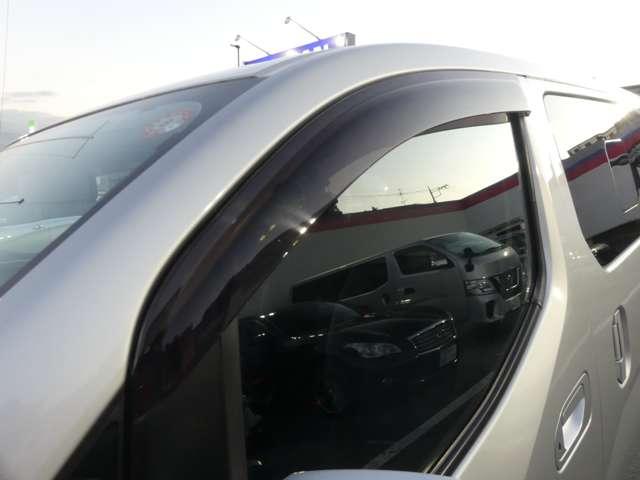 ＮＶ２００バネットワゴン １．６　１６Ｘ－３Ｒ　三列シート７人乗りメモリーナビバックモニ　パワステ　パワーウインドウ　ワンセグ　点検記録簿　１オーナー　インテリジェントキー　ＡＣ　バックカメラ　エアバッグ　Ｗエアバック　ＡＢＳ　メモリーナビ　キーフリー（18枚目）