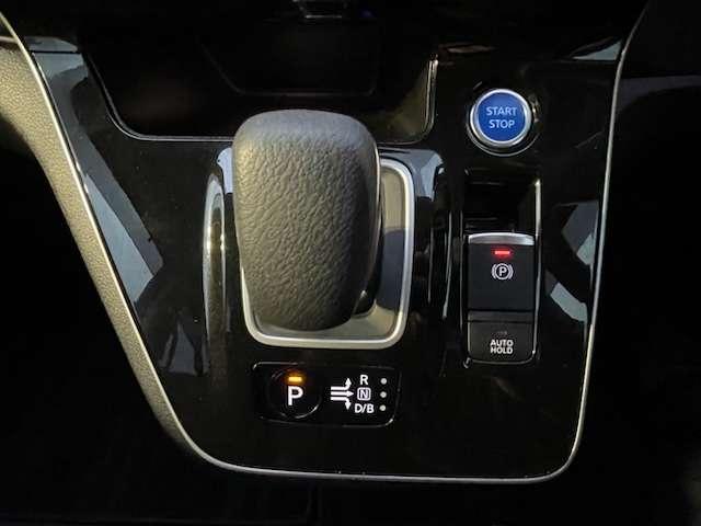 セレナ 1.2 e-POWER ハイウェイスター V ツインモニタープロパイロットシートヒータ 360°カメラ エマジェンシーブレーキ 1オナ スマキー LED レーンアシスト 点検記録簿付 ETC Aストップ イモビ フルオートエアコン アルミホイール エアバック メモリーナビ キーフリー(14枚目)