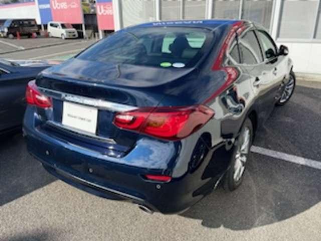 フーガハイブリッド ３．５　ＶＩＰ　セミアニリン本革シート　レーンキープアシスト　記録簿付き　クルコン　エマブレ　ＬＥＤライト　スマートキー　アルミホイール　本革　ＥＴＣ　バックモニター　ＨＤＤナビ　サイドカメラ　オートエアコン（2枚目）