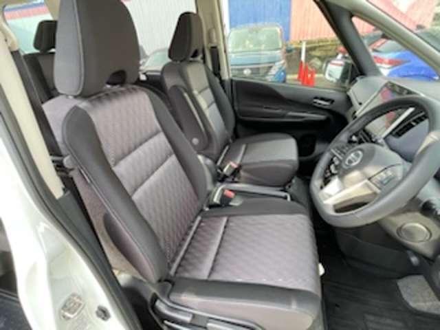 セレナ 1.2 e-POWER ハイウェイスター V ツインモニター プロパイロット 360°カメラ エマジェンシーブレーキ 1オナ スマキー LED レーンアシスト 点検記録簿付 ETC ドラレコ Aストップ イモビ フルオートエアコン アルミホイール エアバック メモリーナビ(3枚目)