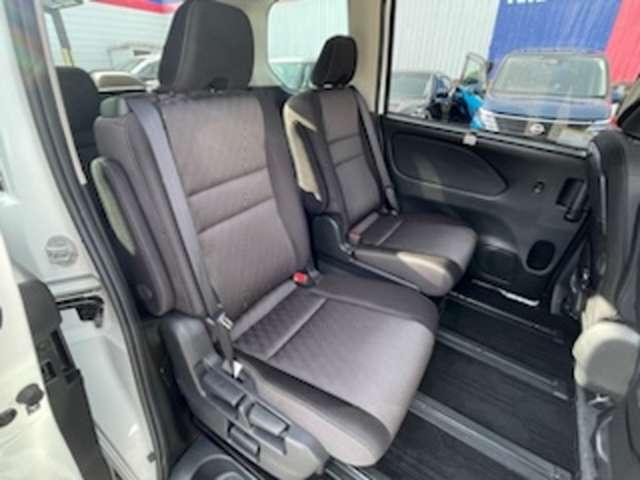 セレナ 1.2 e-POWER ハイウェイスター V ツインモニター プロパイロット 360°カメラ エマジェンシーブレーキ 1オナ スマキー LED レーンアシスト 点検記録簿付 ETC ドラレコ Aストップ イモビ フルオートエアコン アルミホイール エアバック メモリーナビ(4枚目)