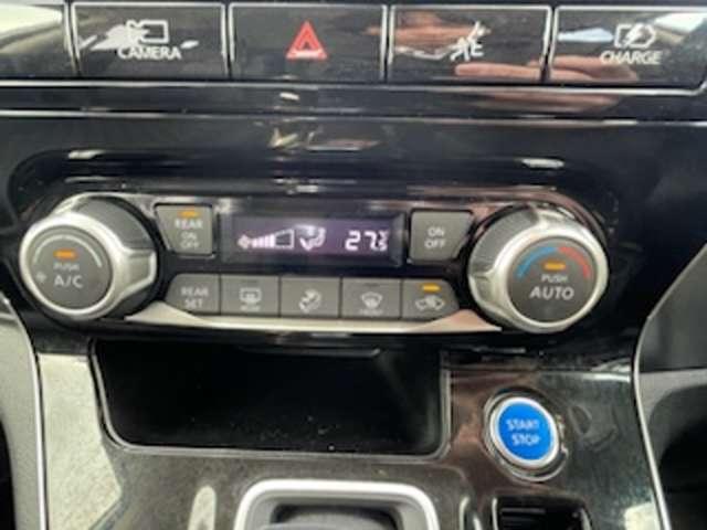 セレナ 1.2 e-POWER ハイウェイスター V ツインモニター プロパイロット 360°カメラ エマジェンシーブレーキ 1オナ スマキー LED レーンアシスト 点検記録簿付 ETC ドラレコ Aストップ イモビ フルオートエアコン アルミホイール エアバック メモリーナビ(12枚目)