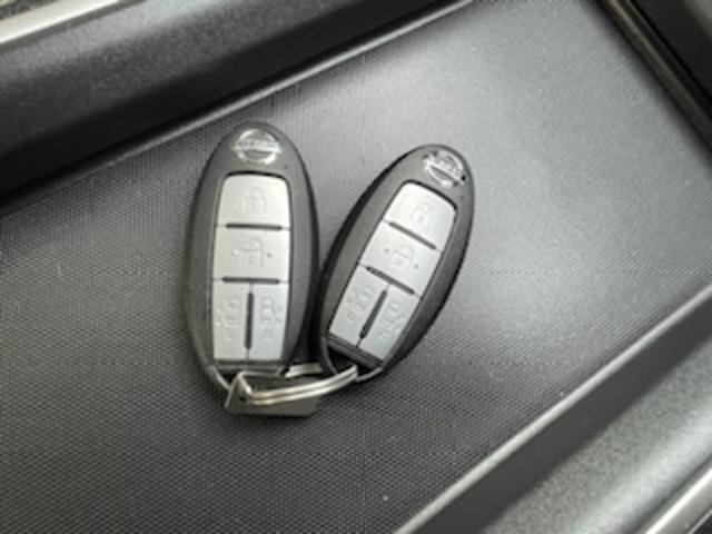 セレナ 1.2 e-POWER ハイウェイスター V ツインモニター プロパイロット 360°カメラ エマジェンシーブレーキ 1オナ スマキー LED レーンアシスト 点検記録簿付 ETC ドラレコ Aストップ イモビ フルオートエアコン アルミホイール エアバック メモリーナビ(17枚目)