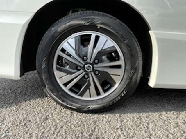 セレナ 1.2 e-POWER ハイウェイスター V ツインモニター プロパイロット 360°カメラ エマジェンシーブレーキ 1オナ スマキー LED レーンアシスト 点検記録簿付 ETC ドラレコ Aストップ イモビ フルオートエアコン アルミホイール エアバック メモリーナビ(19枚目)