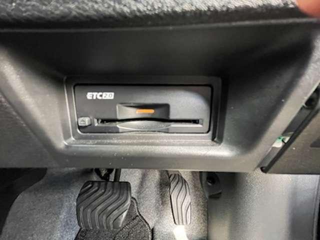 セレナ 1.4 e-POWER ハイウェイスターV ツインモニター プロパイロット 自動(被害軽減)ブレーキ LDP 追従クルーズ LEDランプ アルミホイール ETC 記録簿 盗難防止システム スマートキー 1オナ オートエアコン サイドカーテンエアバック ナビTV メモリーナビ(14枚目)