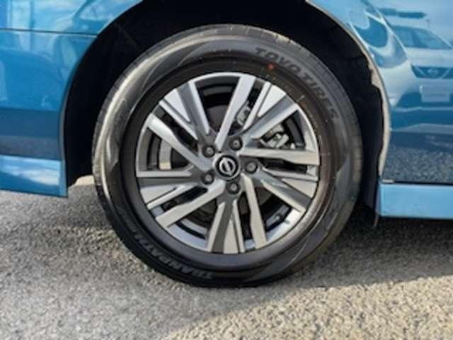 セレナ 1.4 e-POWER ハイウェイスターV ツインモニター プロパイロット 自動(被害軽減)ブレーキ LDP 追従クルーズ LEDランプ アルミホイール ETC 記録簿 盗難防止システム スマートキー 1オナ オートエアコン サイドカーテンエアバック ナビTV メモリーナビ(20枚目)