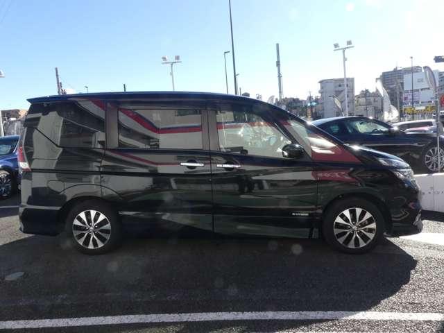セレナ 2.0 ハイウェイスター VセレクションII ツインモニター アラウンド 全周囲モニタ アイスト インテリキー LEDライト ETC車載器 オートクルーズコントロール 記録簿 メモリ-ナビ アルミ TVナビ エアバック ABS Wエアバッグ パワーウィンドウ オートエアコン(18枚目)