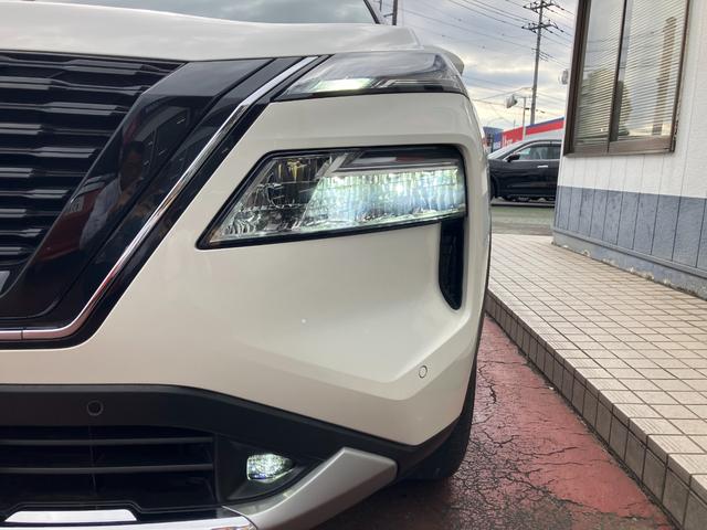 エクストレイル Ｇ　ｅ－４ＯＲＣＥ　当社試乗車ＵＰ　衝突被害軽減ブレーキ　踏み間違い衝突防止　メモリーナビ　アラウンドビュー　前後ドライブレコーダー　ＥＴＣ２．０　ＬＥＤヘッドライト　ハイビームアシスト　電動シート＆シートヒーター（27枚目）
