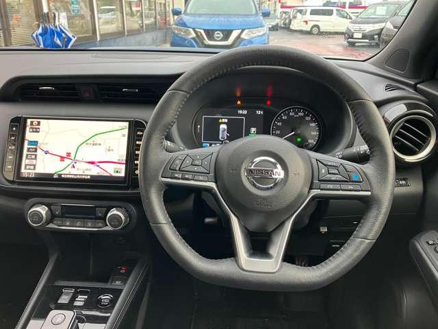 キックス X 当社下取りワンオーナー 衝突被害軽減ブレーキ 踏み間違い衝突防止 メモリーナビ アラウンドビュー 前後ドライブレコーダー ETC2.0 LEDヘッドライト スマートルームミラー シートヒーター 禁煙車(4枚目)