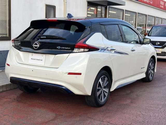 リーフ e+ X 当社下取ワンオーナー 衝突被害軽減ブレーキ 踏み間違い衝突防止 メモリーナビ アラウンドビュー ドライブレコーダー ETC2.0 LEDヘッドライト スマートルームミラー シート&ステアリングヒーター(2枚目)