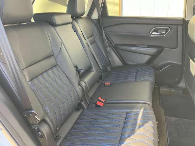 エクストレイル オーテック アドバンスドパッケージ e-4ORCE 当社下取りワンオーナー サンルーフ 衝突被害軽減ブレーキ 踏み間違い衝突防止 メモリーナビ アラウンドビュー 前後ドライブレコーダー ETC2.0 LEDヘッドライト ハイビームアシスト 当店特撰車(13枚目)