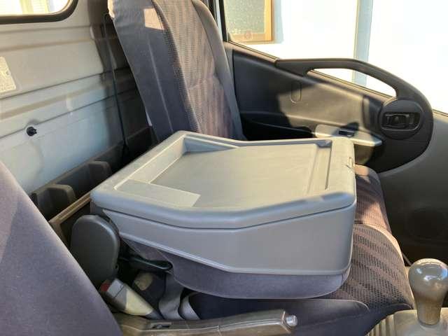 アトラストラック ショートスーパーローDX 当社下取りワンオーナー 小径ダブルタイヤ 木製荷台 CDチューナー 当店特撰車(10枚目)