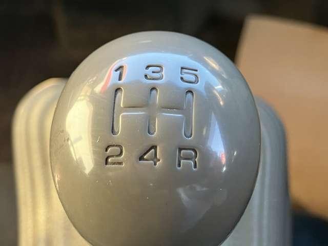 アトラストラック ショートスーパーローDX 当社下取りワンオーナー 小径ダブルタイヤ 木製荷台 CDチューナー 当店特撰車(12枚目)