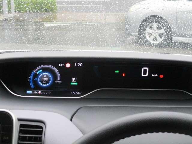 セレナ １．２　ｅ－ＰＯＷＥＲ　ハイウェイスター　Ｖ　後席フリップダウンモニター・ナビ連動純正　３６０°カメラ　エマジェンシーブレーキ　１オナ　スマキー　バックカメラ　ＬＥＤ　レーンアシスト　点検記録簿付　ＥＴＣ　ドラレコ　イモビ　サイドカーテンエアバック　フルオートエアコン　アルミホイール（3枚目）
