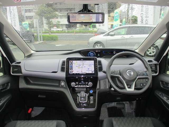 セレナ １．２　ｅ－ＰＯＷＥＲ　ハイウェイスター　Ｖ　後席フリップダウンモニター・ナビ連動純正　３６０°カメラ　エマジェンシーブレーキ　１オナ　スマキー　バックカメラ　ＬＥＤ　レーンアシスト　点検記録簿付　ＥＴＣ　ドラレコ　イモビ　サイドカーテンエアバック　フルオートエアコン　アルミホイール（4枚目）