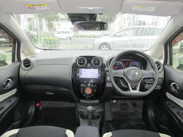 ノート X ★ナビ連動純正ドライブレコーダー★エマージェンシーブレーキ★ETC★ワンオーナー★記録簿付き★インテリキー★運転席助手席エアバッグ★メモリーナビ★フルセグ★バックカメラ★エアコン★パワーステアリング(4枚目)