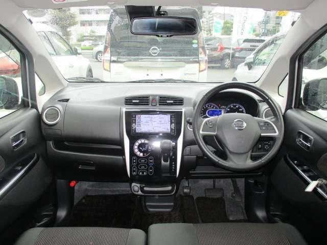 デイズ 660 ハイウェイスターGターボ クルーズコントロール 誤発進抑制 点検記録簿 アイスト 運転席エアバッグ スマキー ナビTV ETC バックモニター ワンセグ エアコン オートクルーズ ABS パワステ キーレスエントリー 助手席エアバック メモリーナビ(4枚目)