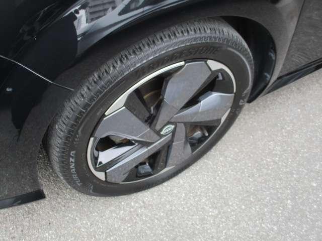 オーラ 1.2 G レザーエディション BOSEパーソナライズサウンドシステム・プロ ワンオーナ 追突防止 レーダークルーズ 本革 車線逸脱警報装置 LED 記録簿 バックモニター ETC インテリジェントキー メモリーナビゲーション AW キーレスエントリー オートエアコン ABS(17枚目)