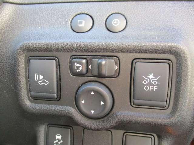 ノート ｅ－パワー　Ｘ　★スマートルームミラー★アラウンドビューモニター★運転席助手席エアバック★レーンキープ★ナビＴＶ★サイドカメラ★運転席エアバッグ★インテリキー★ＬＥＤヘッド★ＥＴＣ車載器★パワーウィンドウ（6枚目）