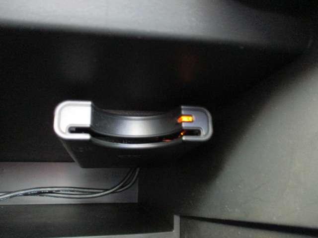 ノート ｅ－パワー　Ｘ　★スマートルームミラー★アラウンドビューモニター★運転席助手席エアバック★レーンキープ★ナビＴＶ★サイドカメラ★運転席エアバッグ★インテリキー★ＬＥＤヘッド★ＥＴＣ車載器★パワーウィンドウ（11枚目）