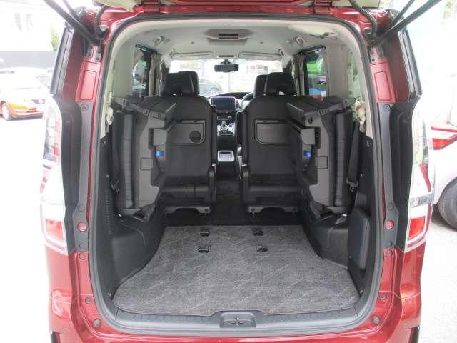 セレナ 1.2 e-POWER ハイウェイスター G 後席モニター・フロントシートヒーター・プ 360度カメラ 衝突軽減ブレーキ 両側パワースライドドア LDP LEDヘッドライト インテリジェントキー ドライブレコーダー ETC レーダークルコン オートエアコン 1オーナー ワンセグTV(19枚目)