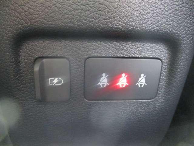 キックス X FOUR ★4WD★フロントシートヒーター★寒冷地★メモリーナビ★フルセグ★LED★踏み間違い防止★アラウンドビュ-★ETC★禁煙車★車線逸脱警報★インテリキー★ワンオーナー★オートエアコン★アルミ★ドラレ(12枚目)