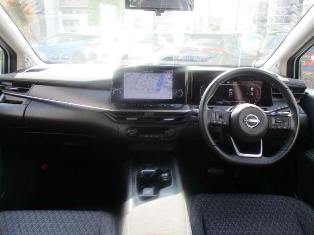 オーラ Ｇ　★パワーシート★ＢＯＳＥサウンドシステム★エマージェンシーブレーキ★ＬＥＤ★アラウンドビューモニター★ＥＴＣ★カーテンエアバッグ★アルミホイール★インテリキー★ワンオーナー★メモリーナビ（4枚目）