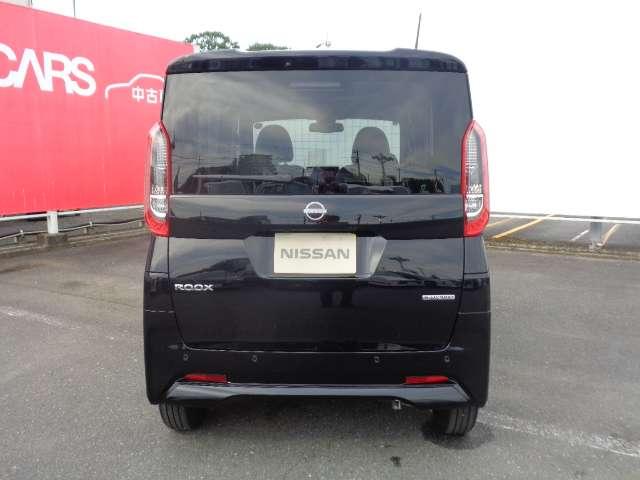 ルークス ６６０　Ｘ　アラモニ　前後衝突軽減ブレーキ　カーナビ　車線逸脱防止　スマートキー　キーフリー　ｉ－ｓｔｏｐ　フルオートエアコン　パワーウインドウ　バックカメラ　盗難防止　カーテンエアバッグ　Ｗエアバック　ＡＢＳ（17枚目）