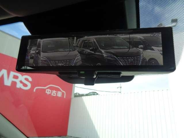 オーラ １．２　Ｇ　レザーエディション　追突防止　レーダークルーズ　車線逸脱警報装置　盗難防止　記録簿　バックモニター　ＥＴＣ　インテリジェントキー　メモリーナビゲーション　ＡＷ　キーレスエントリー　オートエアコン　ＡＢＳ　パワーウィンドウ（8枚目）