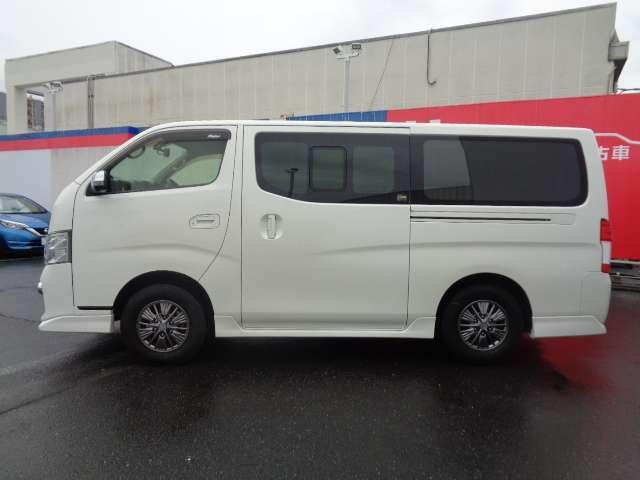 ＮＶ３５０キャラバンバン ２．５　ライダー　プレミアムＧＸプロスタイルパッケージ　ロングボディ　ディーゼルターボ４ＷＤ　４ＷＤ　パワーウィンドウ　オートエアコン　ワンオーナー　ＡＢＳ　衝突被害軽減システム　運転席エアバッグ　ＬＥＤヘットランプ（4枚目）