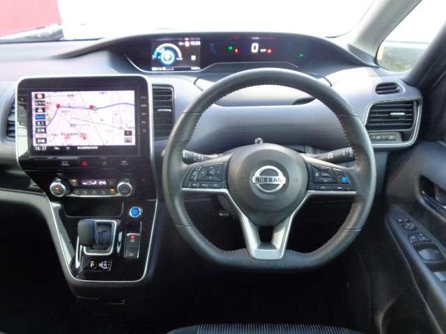 セレナ １．２　ｅ－ＰＯＷＥＲ　ハイウェイスター　Ｖ　１オナ　フルオートエアコン　アルミホイール　エアバック　ＡＢＳ　パワステ　パワーウィンドウ（4枚目）