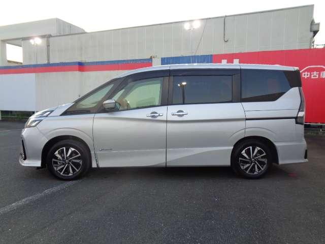 セレナ １．２　ｅ－ＰＯＷＥＲ　ハイウェイスター　Ｖ　１オナ　フルオートエアコン　アルミホイール　エアバック　ＡＢＳ　パワステ　パワーウィンドウ（20枚目）