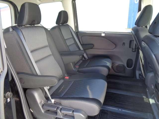 セレナ １．２　ｅ－ＰＯＷＥＲ　ハイウェイスター　Ｖ　１オナ　寒冷地仕様　フルオートエアコン　アルミホイール　エアバック　ＡＢＳ　パワステ　パワーウィンドウ　両側Ｐドア（13枚目）