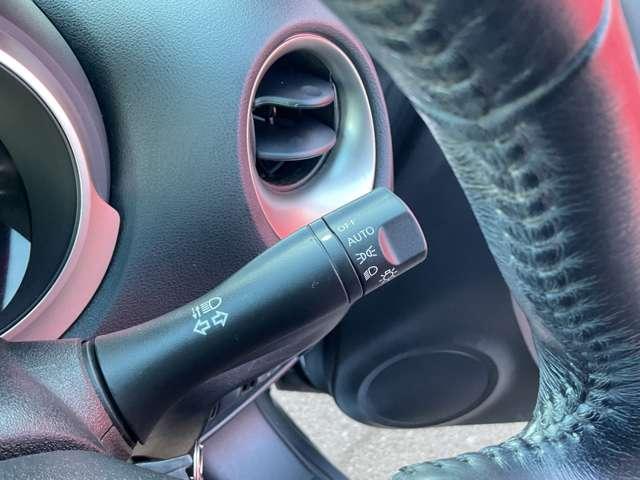 ジューク １．５　１５ＲＸ　Ｗエアバッグ　定期点検記録簿　車線逸脱警報　エマージェンシーブレーキ　ＥＴＣ付　キーフリーシステム　ワンオーナー車　ナビＴＶ　メモリーナビ　パワーウィンドウ　パワーステアリング　ＡＢＳ　ワンセグ（9枚目）