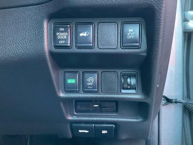 エクストレイル 2.0 20Xi 2列車 アイドリングストップ車 LEDヘットライト Rカメラ 盗難防止装置 インテリキー レーンキープアシスト ETC ドライブレコーダー 記録簿 キーフリー 1オーナー TVナビ オートエアコン ABS(14枚目)