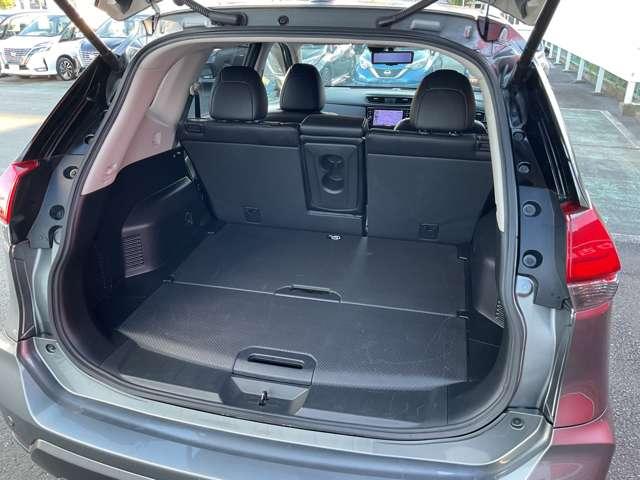 エクストレイル 2.0 20Xi 2列車 アイドリングストップ車 LEDヘットライト Rカメラ 盗難防止装置 インテリキー レーンキープアシスト ETC ドライブレコーダー 記録簿 キーフリー 1オーナー TVナビ オートエアコン ABS(18枚目)