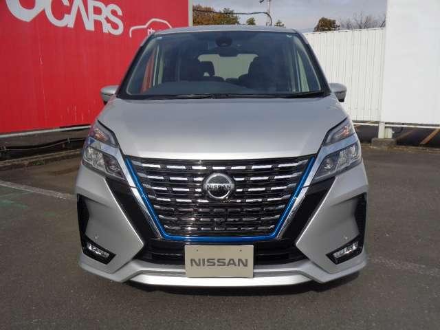 セレナ １．２　ｅ－ＰＯＷＥＲ　ハイウェイスター　Ｖ　３６０°カメラ　エマジェンシーブレーキ　１オナ　スマキー　バックカメラ　ＬＥＤ　レーンアシスト　点検記録簿付　ＥＴＣ　ドラレコ　Ａストップ　イモビ　フルオートエアコン　アルミホイール　エアバック（3枚目）