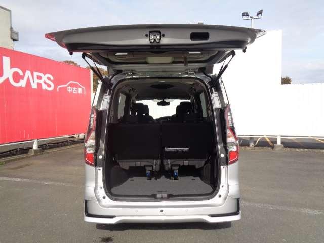 セレナ １．２　ｅ－ＰＯＷＥＲ　ハイウェイスター　Ｖ　３６０°カメラ　エマジェンシーブレーキ　１オナ　スマキー　バックカメラ　ＬＥＤ　レーンアシスト　点検記録簿付　ＥＴＣ　ドラレコ　Ａストップ　イモビ　フルオートエアコン　アルミホイール　エアバック（6枚目）