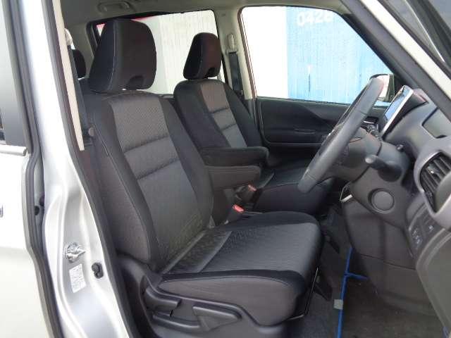 セレナ １．２　ｅ－ＰＯＷＥＲ　ハイウェイスター　Ｖ　３６０°カメラ　エマジェンシーブレーキ　１オナ　スマキー　バックカメラ　ＬＥＤ　レーンアシスト　点検記録簿付　ＥＴＣ　ドラレコ　Ａストップ　イモビ　フルオートエアコン　アルミホイール　エアバック（8枚目）